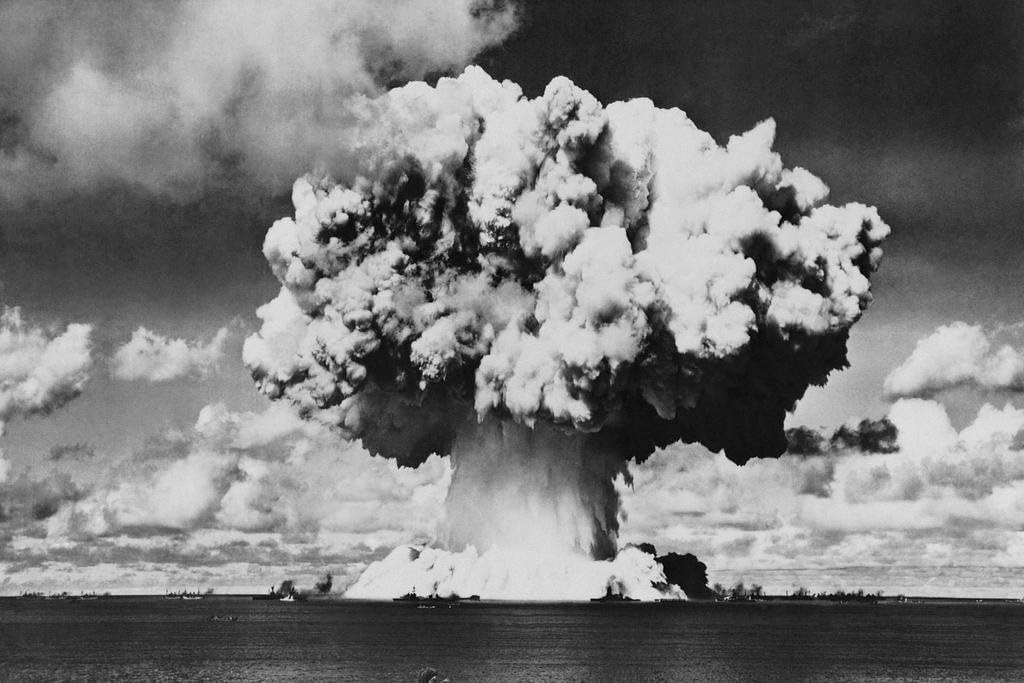 Nuclear Bomb Explosion Baker Day Test B&W Photo Photograph Cool Wall Art Print Poster 36x24
