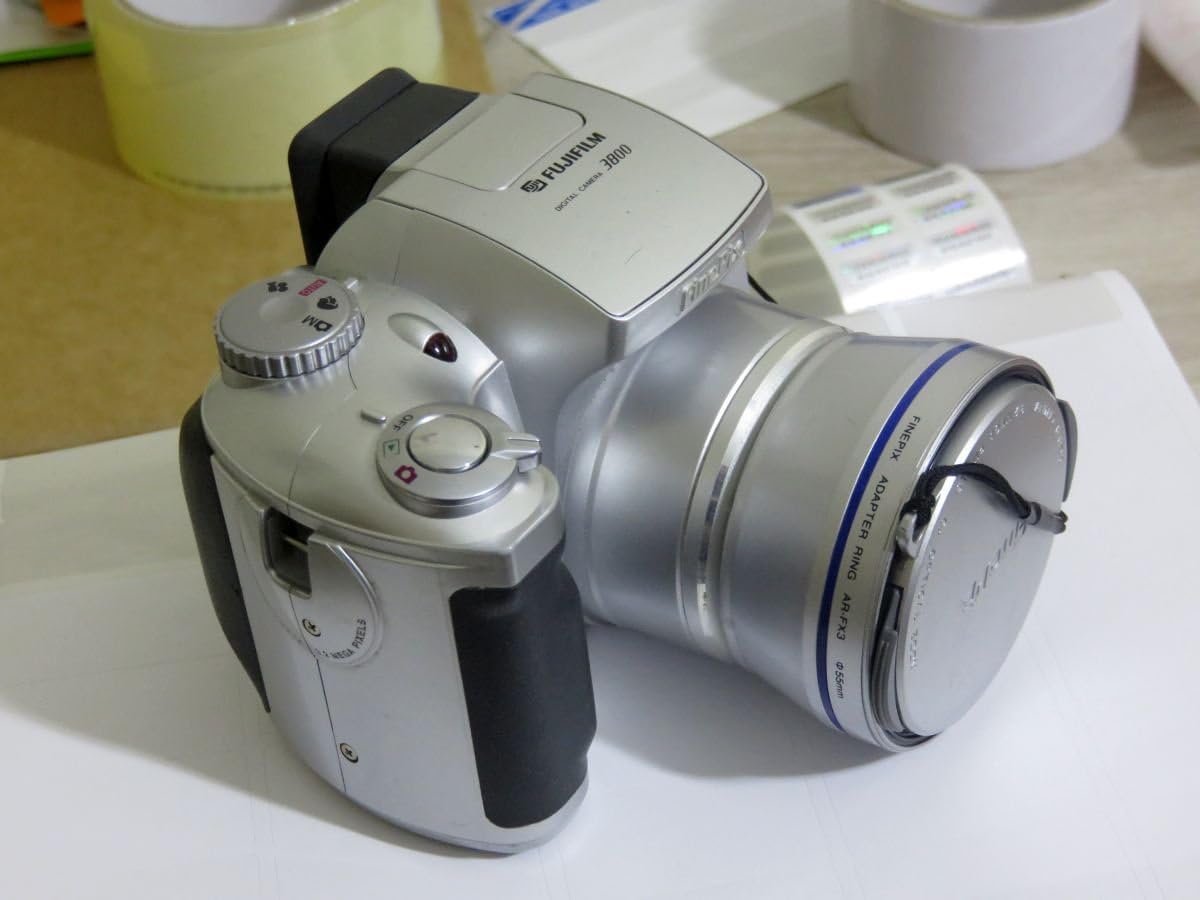 FinePix 3800 3MP Digital Camera w/ 6x Optical Zoom