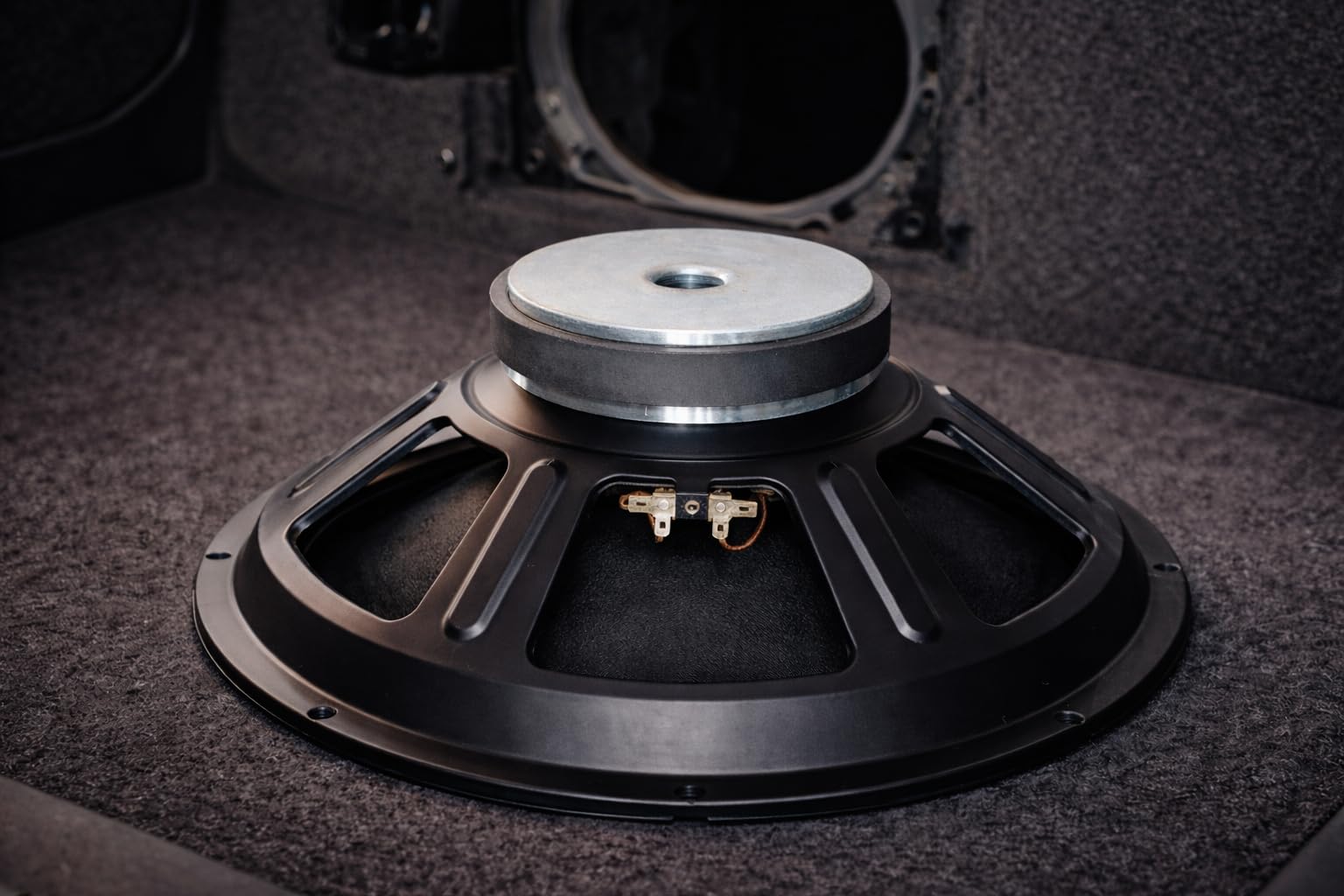 SkyTec SP1200 - Chassis Lautsprecher, 30cm Ersatz Basslautsprecher, 400 Watt 12 Zoll, 4 Ohm Membranlautsprecher, Tieftöner, Ersatzspeaker, Einbaulautsprecher für Bastler
