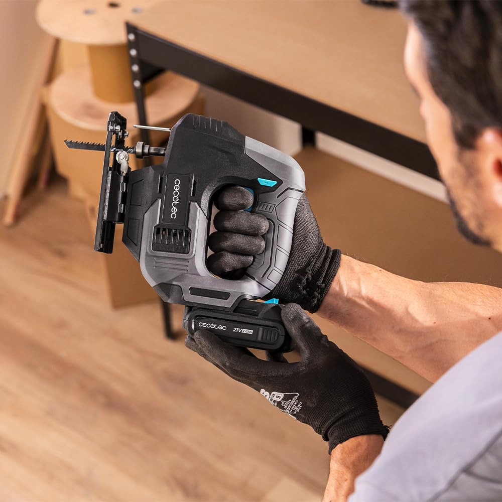 Cecotec Scie Sauteuse à Batterie MultiCut 500 Vision Liberty Sans Fil avec Batterie NEX21 V 2 Ah de 21V, 0-2400rpm, Changement de Mandrin sans Clé, Laser Guide, Lumière LED, 8 Lames et Règle Guide