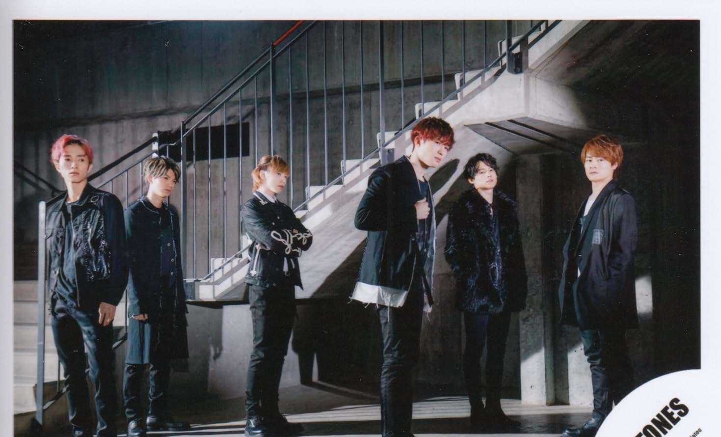 Amazon.co.jp: Six TONES 公式 生 写真（集合）ST00059 : おもちゃ