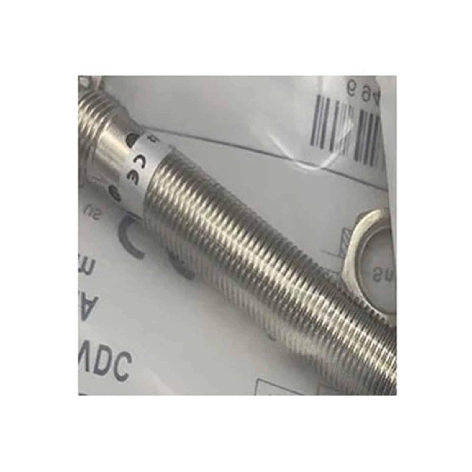 Détecteur de proximité LR12AN04FLCN et LR08BF02DPOY pour contrôle industriel