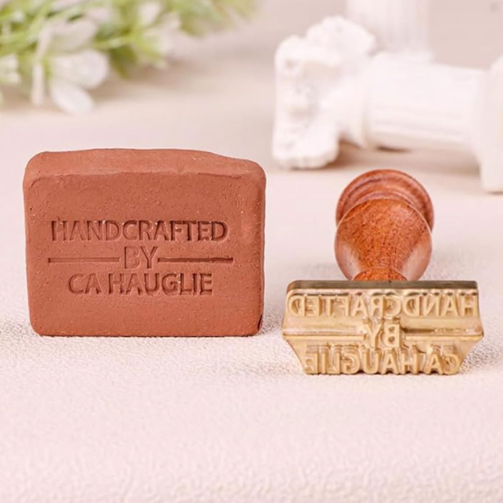 Personalisierter Tonstempel mit Text und Muster, Keramikstempel aus Messing mit Holzgriff for Töpfer(1.5 Inches)