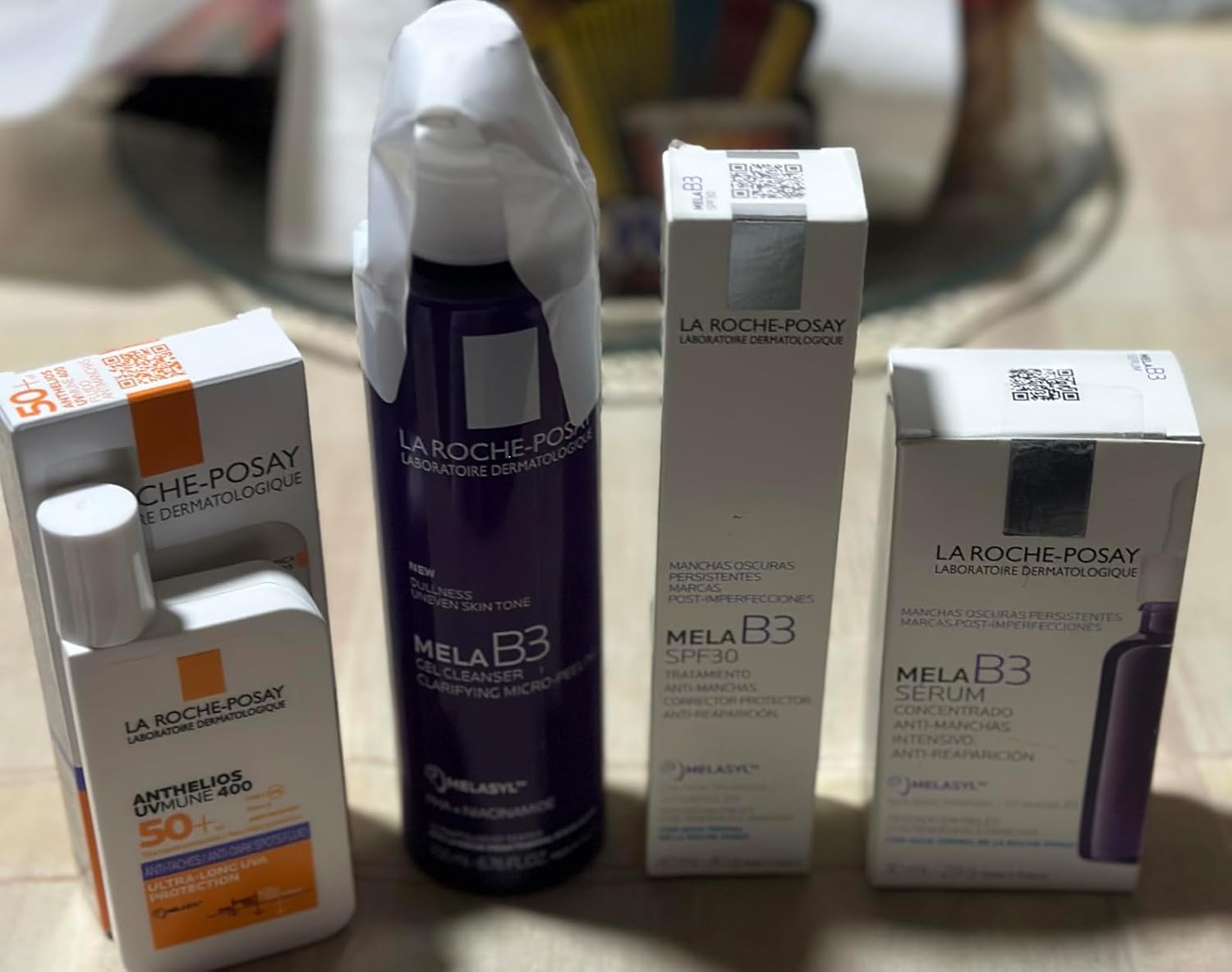 La Roche-Posay Mela B3 Serum, Dark Spot Corrector With Anti-Aging Melasyl + 10% Niacinamide, Discoloration Correcting Serum for Sun Spots, Age Spots & Post-Acne Marks
