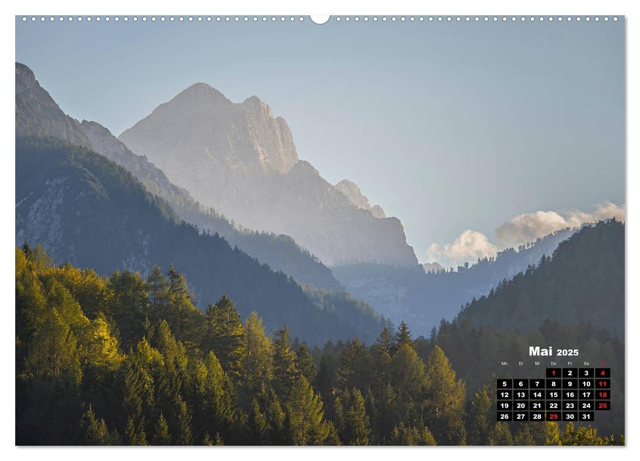 Berge um Kranjska Gora - die Lust zum Wandern (hochwertiger Premium Wandkalender 2025 DIN A2 quer), Kunstdruck in Hochglanz: Wandern in Julischen ... ist die pure Lust am Leben! (CALVENDO Natur)