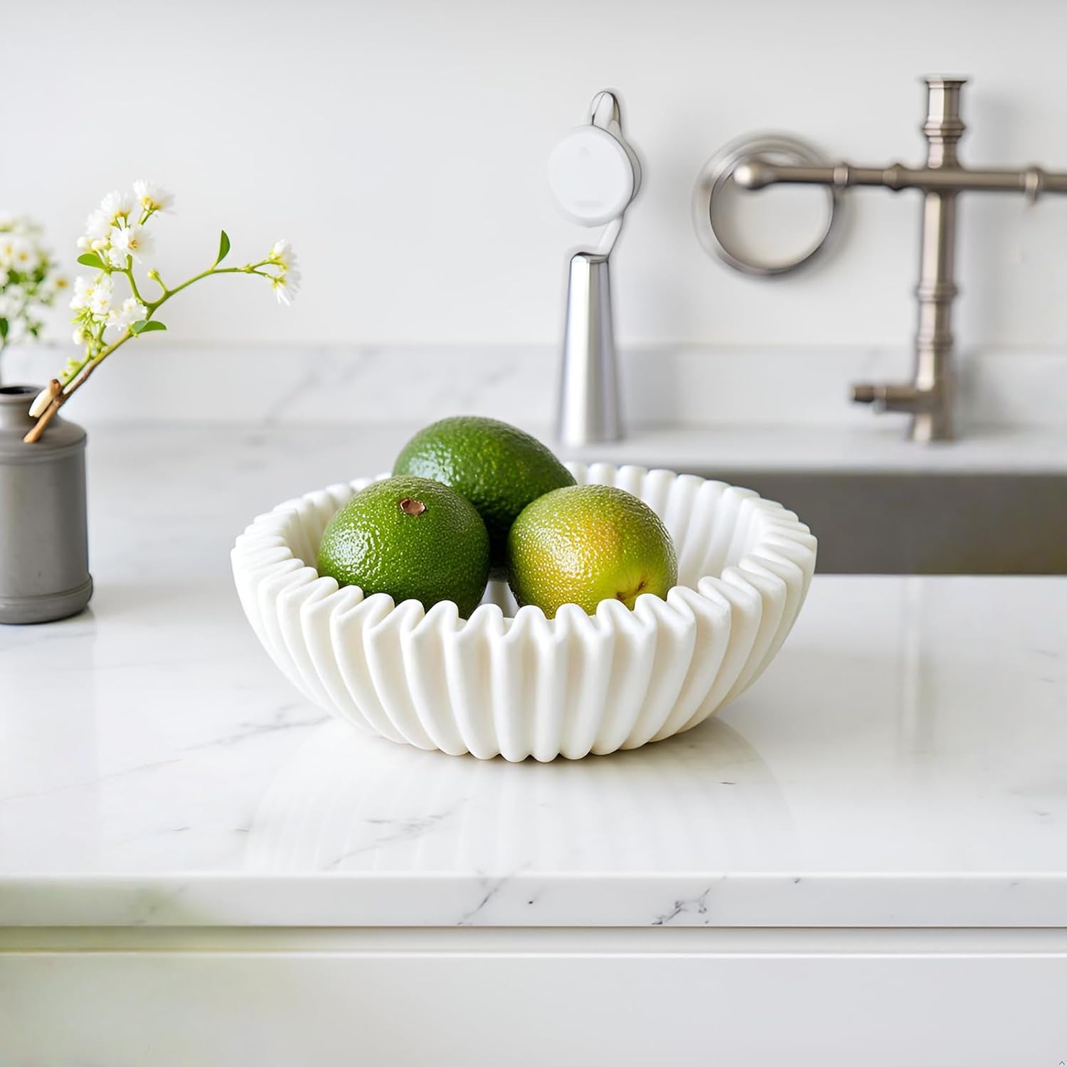 Braxio Decorative Bowl Modern Home Decor – Resin Ruffle Bowl Decorative Catchall for Entryway Dining Table Living Room Centerpiece Key Holder Fruit Bowl 9 x 9 x 2.6 Inch Art Deco Style