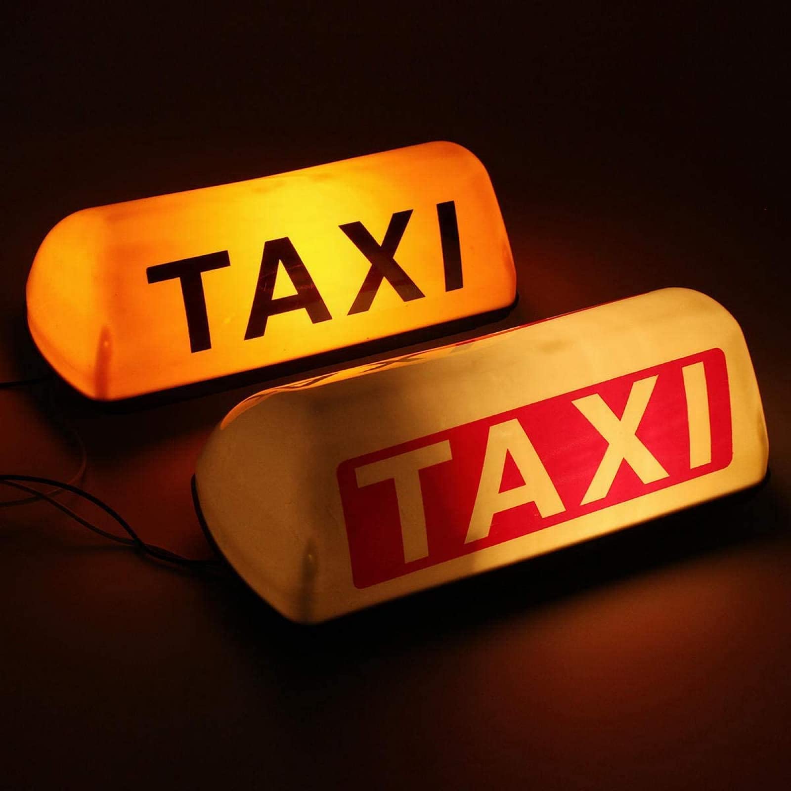 Taxi Teken Vector Geïsoleerde Pictogram. Emoji-illustratie. Taxi Teken Vector Geisoleerde Pictogram Emoji Illustratie Taxi Teken Vector Emoticon 30690144