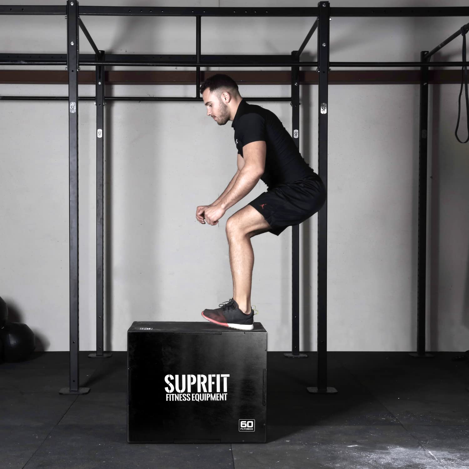 SUPRFIT – Plyo Box Holz – Sprungbox für plyometrisches Training, Sprungkrafttraining & Crossfit – Jump Box mit 3 Sprunghöhen 50 x 60 x 70cm – bereits vormontiert (Schwarz, Weiß & Braun)