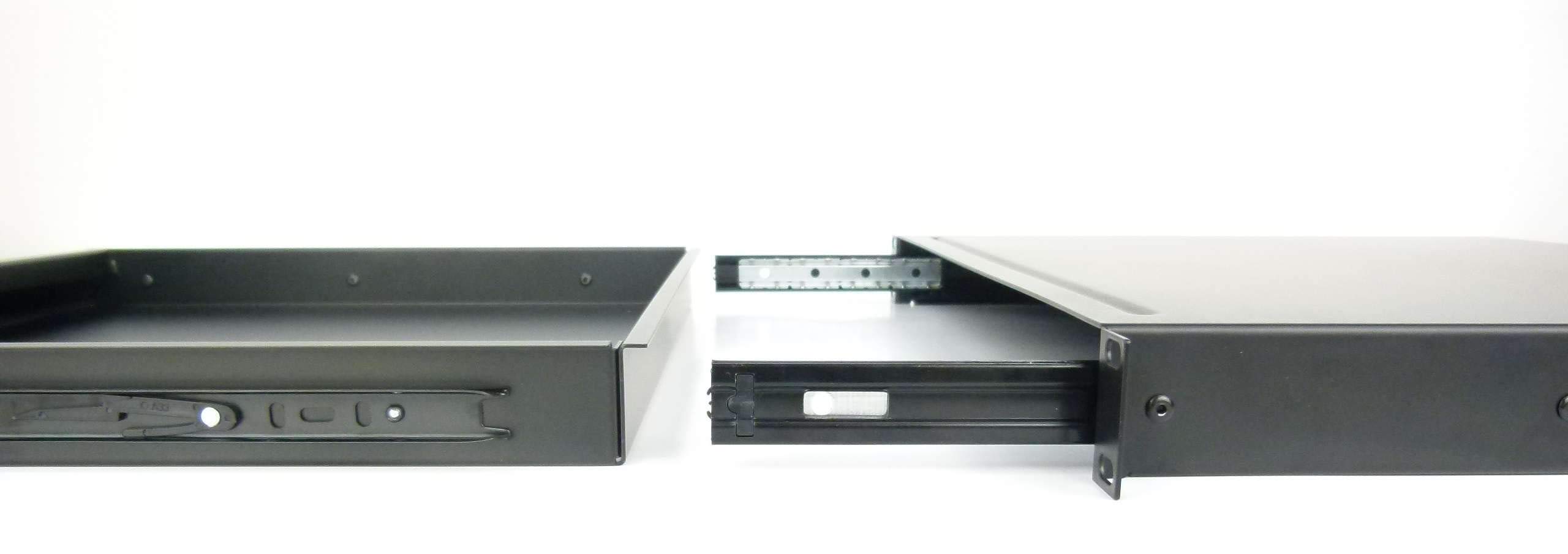 Adam Hall 1 HE ERGO 19" aluminiowa szuflada rack 874E01A (1 x 1 HE ERGO ALU)