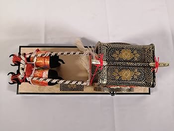 Amazon.co.jp: 無形文化財 米洲人形 木製 本金蒔絵 牡丹古代唐草