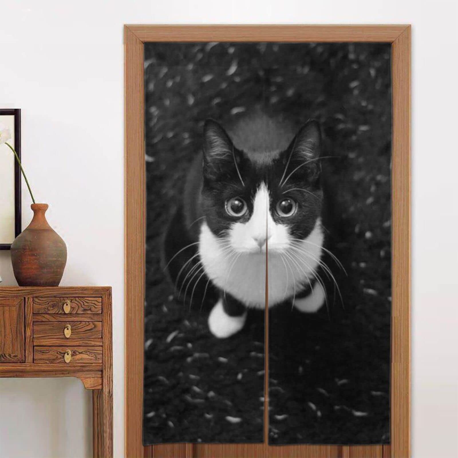 のれん目隠し 壁飾り 猫と花 縦147×横87.5cm ベージュ Amazon｜のれん 猫 ねこ 壁飾り タペストリー 間仕切り 目隠し