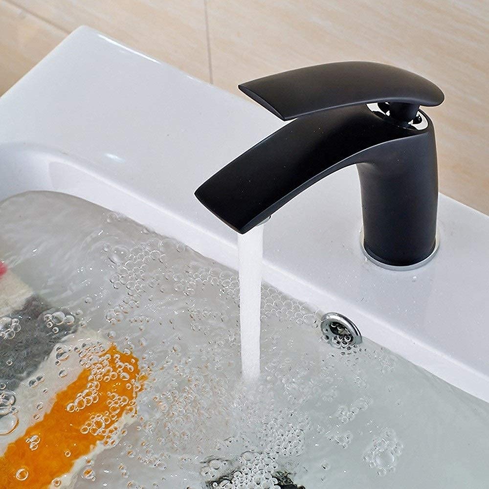 grifo para lavabo, Grifo de lavabo con agua fría y caliente