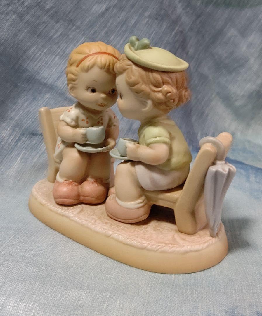 ルーシー アトウェル\