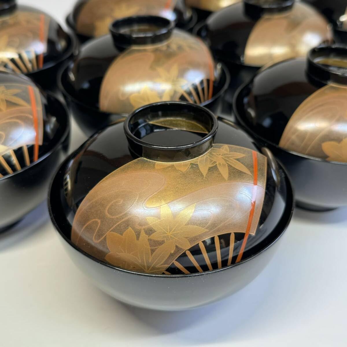 輪島塗 田谷漆器店 松蒔絵 煮物椀 三客 共箱 美品 輪島塗 田谷漆器店 松蒔絵 煮物椀 三客 共箱 美品 輪島塗 漆器