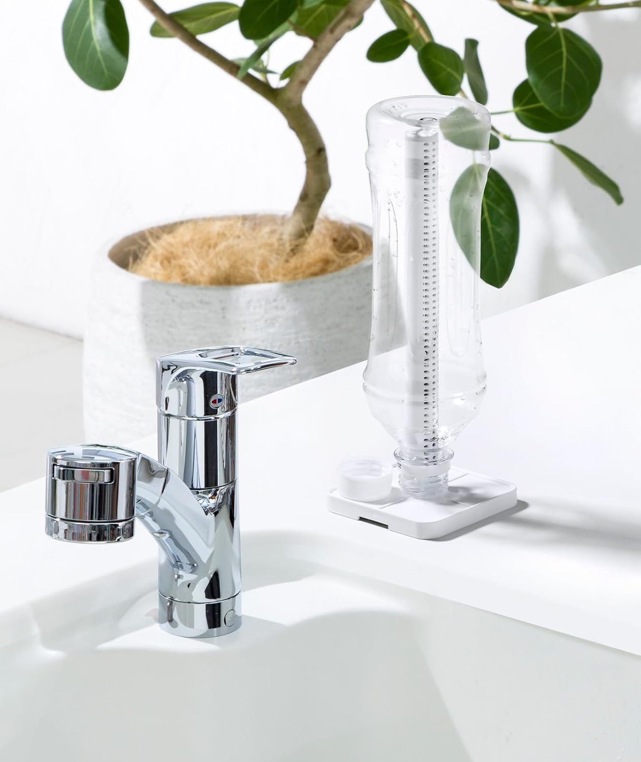 アネスティ 珪藻土 エコ ドライヤー ホワイト 縦8×横8×高さ21cm 乾燥 ペットボトル フリーザ―バック ホワイト 1個 HO2078