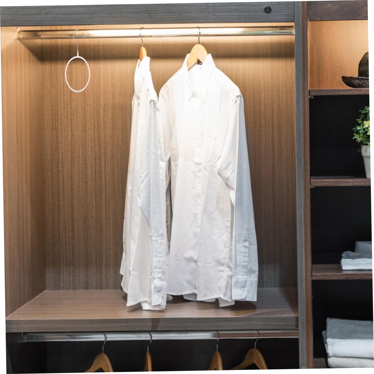 Schalhalter für Kleiderschrank 8 Stück aus Eisen und PVC Weiß