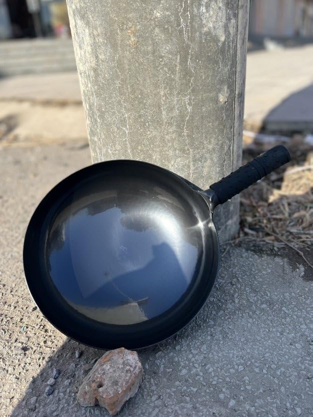 手鍛造鉄鍋 34cm 黒フライパン 家庭用 ノンスティック 非コーティング 木製ハンドル 丸底フライパン 料理用 (30cm ブラッ