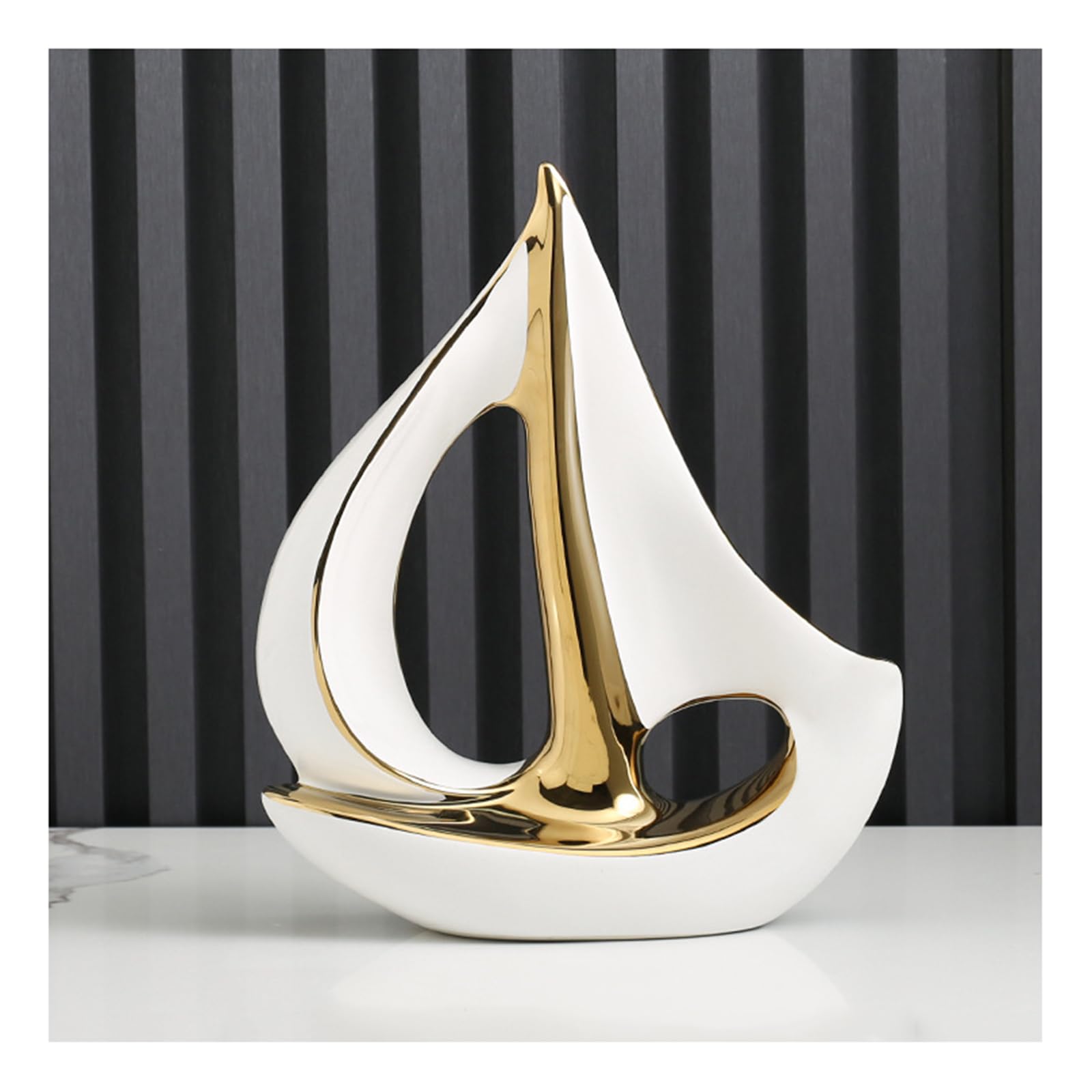 Tauzveok White Sailing Ship Decoration Sculpture, Nautical Decoration, Living Room Table Decoration, Abstract Art Boat Decoration Statue, Office Bar Café Entrance Statues And Sculptures,,Middle