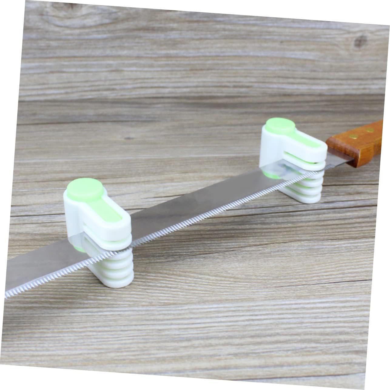 4 Piece Adjustable Cake Slicer Leveler, 5 Layer Plastic Green