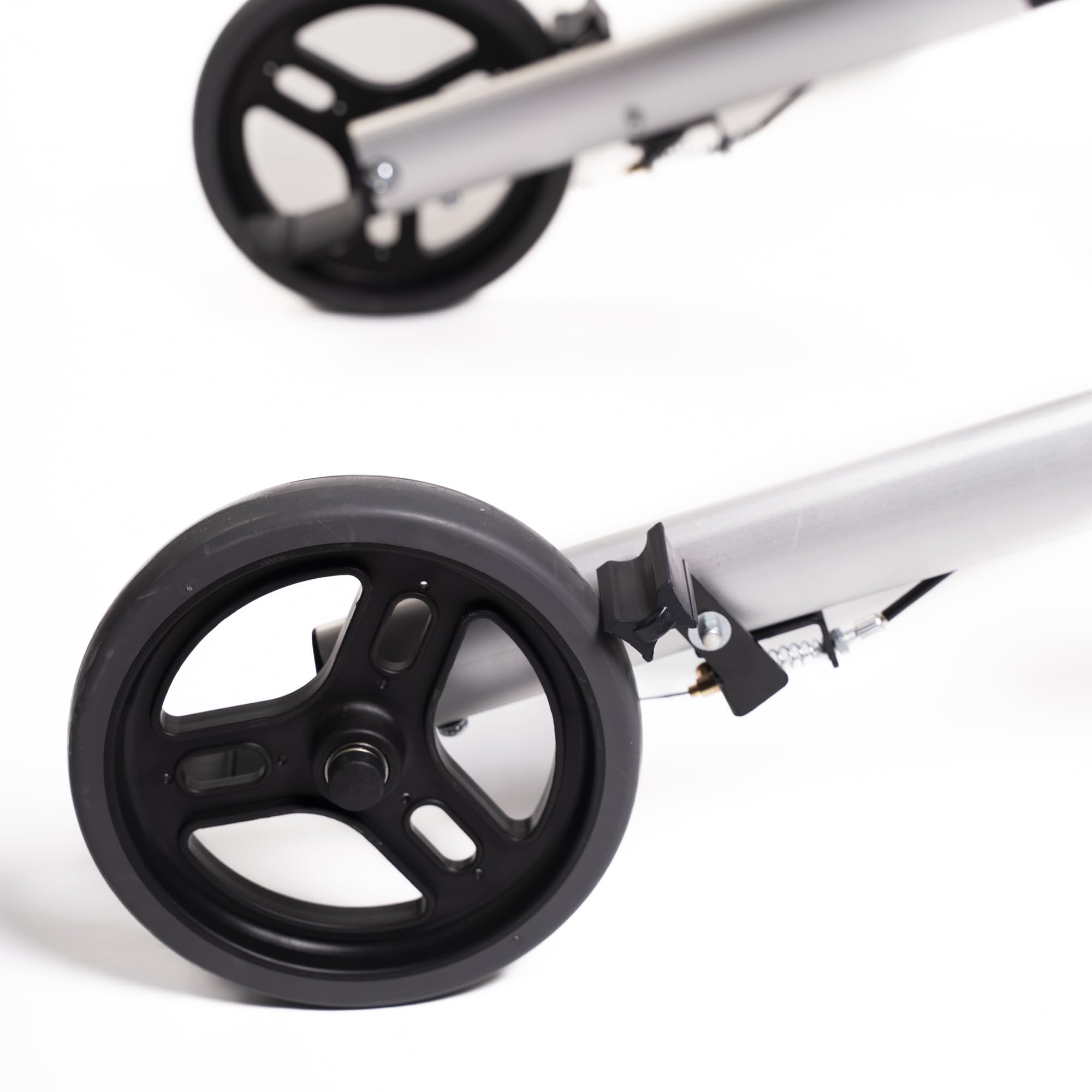 Rollator Alluminio pieghevole Deluxe: Innovazione e Sicurezza per Anziani - Il Deambulatore Pieghevole Ergonomico che Rivoluziona la Mobilità e l'Autonomia