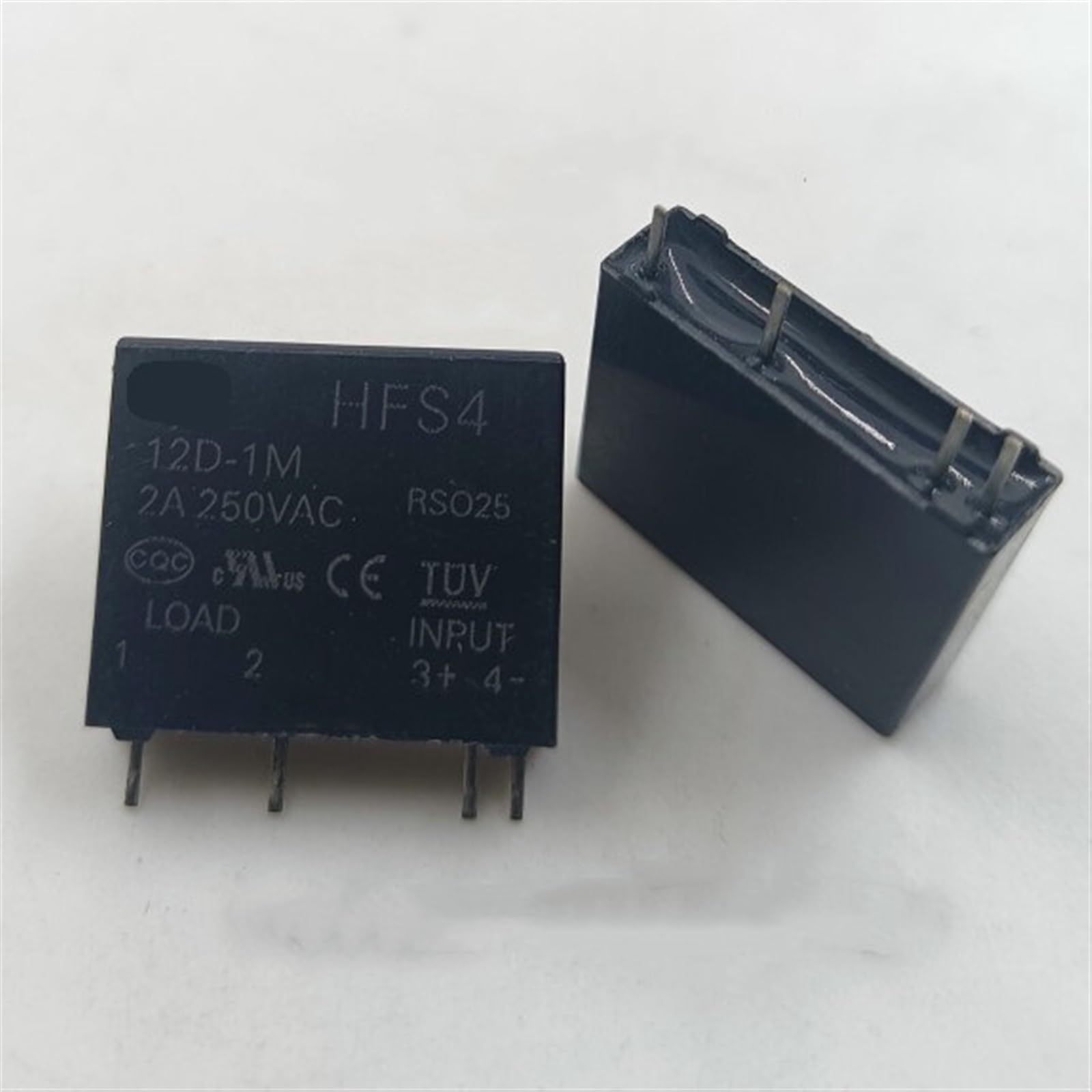 Relais HFS4 12D 1M commutation stable 12V CC 2A