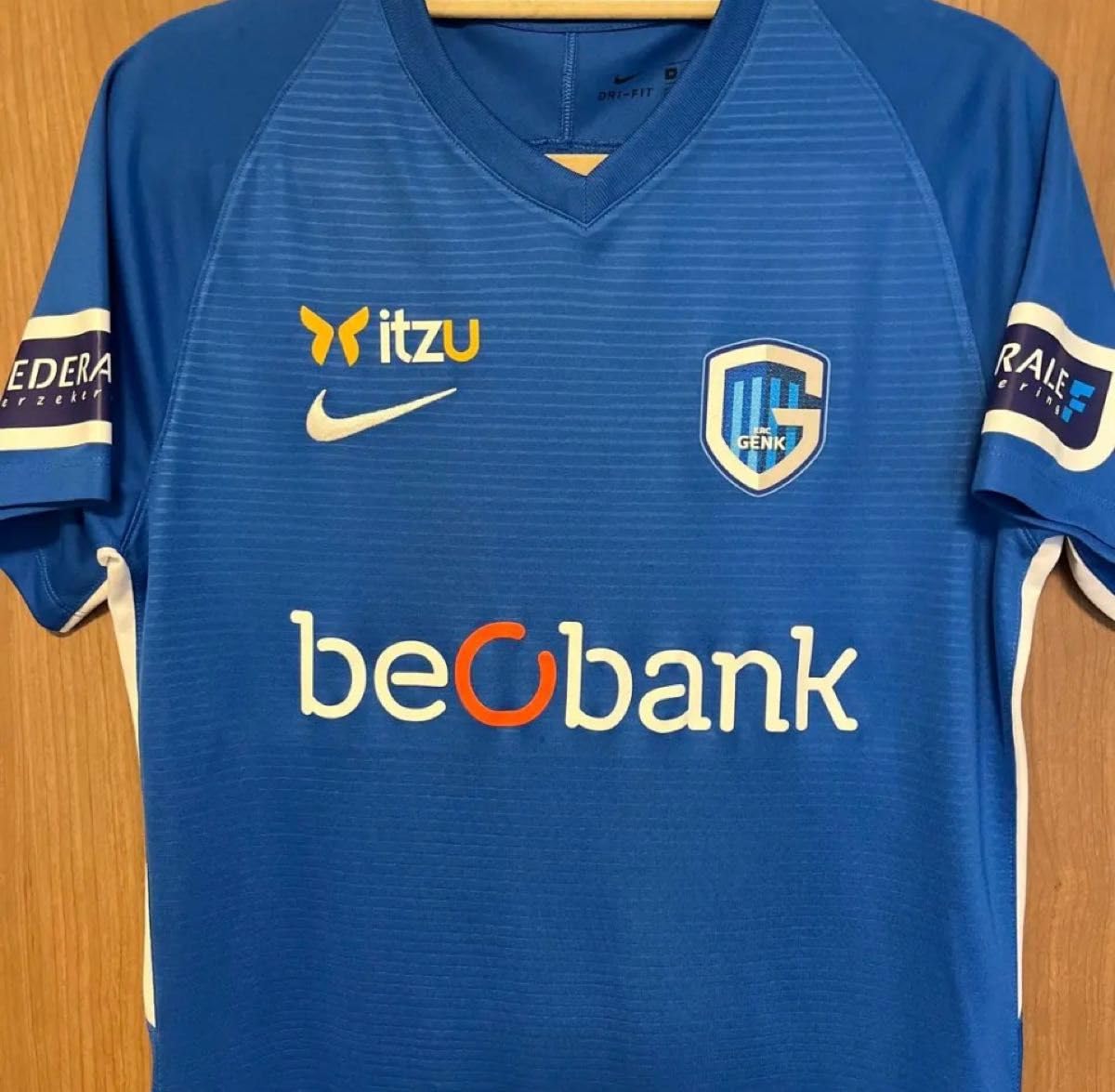 伊東純也 genk ユニフォーム ヘンク 伊東純也 genk ユニフォーム ヘンク - メルカリ