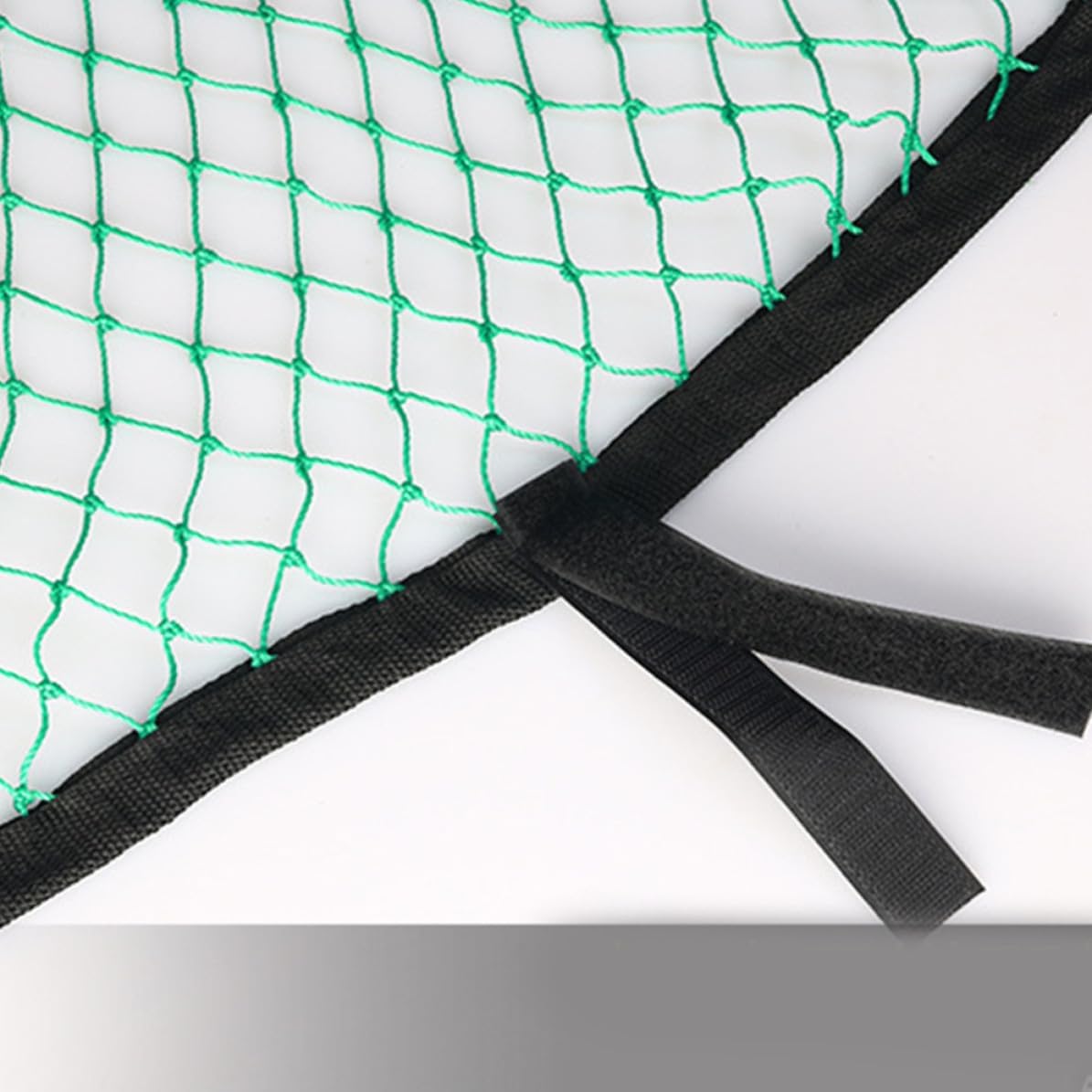 Golf Practice Net for Golfers and Cats, Polyethylene Safety Net with Ball Blocking and Protection Features, for Course and Patio Use