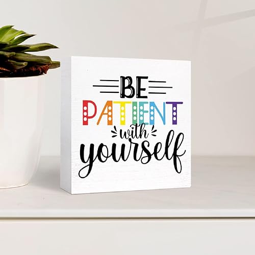 Miniatura 87 de Letrero inspirador con texto en inglés «You Are Worthy of Beautiful Wonderful Magical Things » en bloque de madera, decoración de escritorio