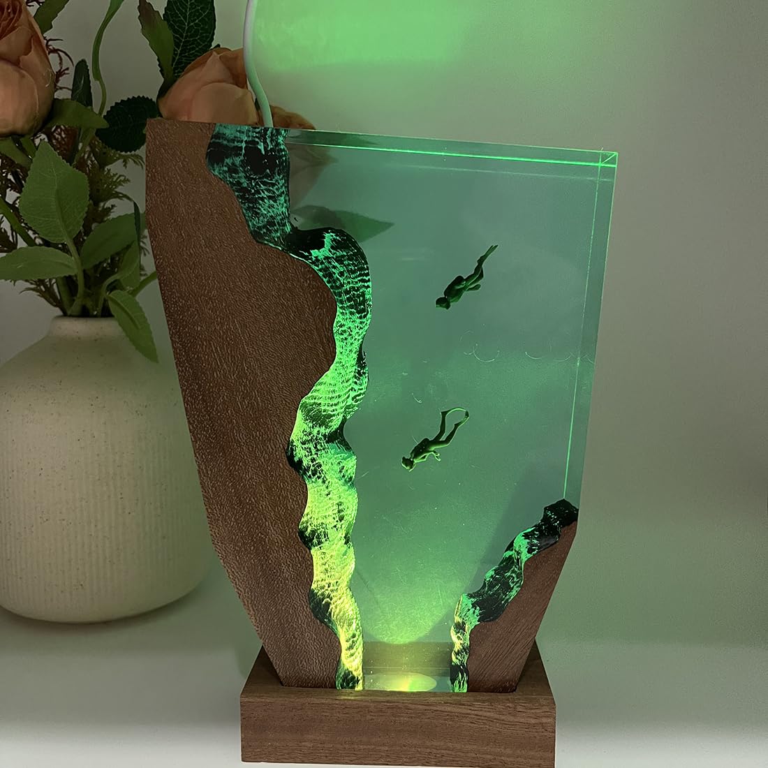 Epoxidharz Lampe Taucher 3D Acryl Lampe Taucher mit Sapelli-Holz Sockel Maritime Taucher Deko Lampe USB LED Nachtlicht aus Harz & Edlem Holz Geschenk für Tauchbegeisterte ，S
