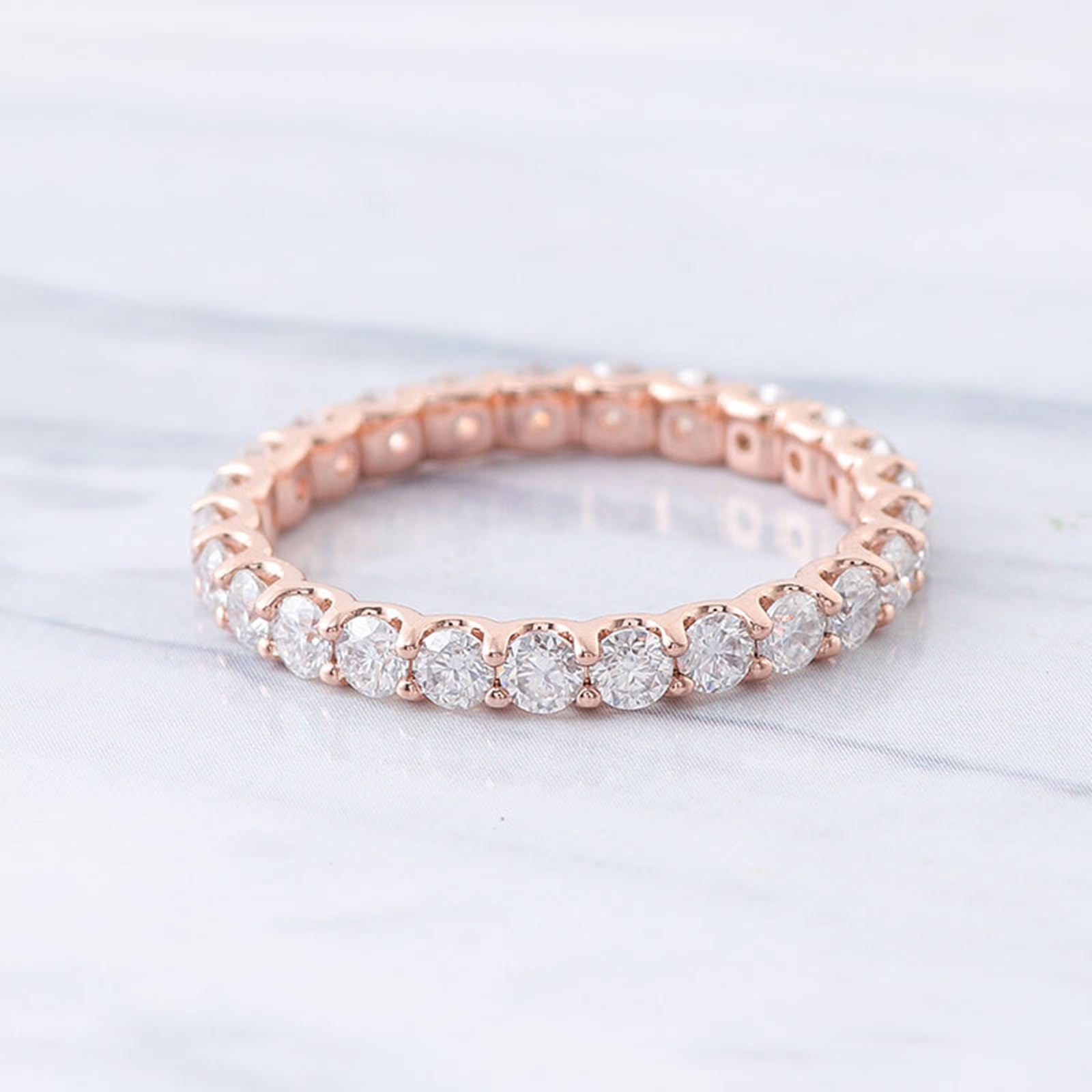 Donna Oro rosa Anelli di fidanzamento Eternità Moissanite da 2,4 mm per lei