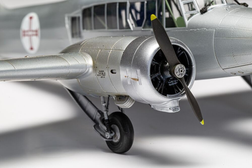 Amazon | エアフィックス(Airfix) 1/48 アブロ アンソン Mk.1