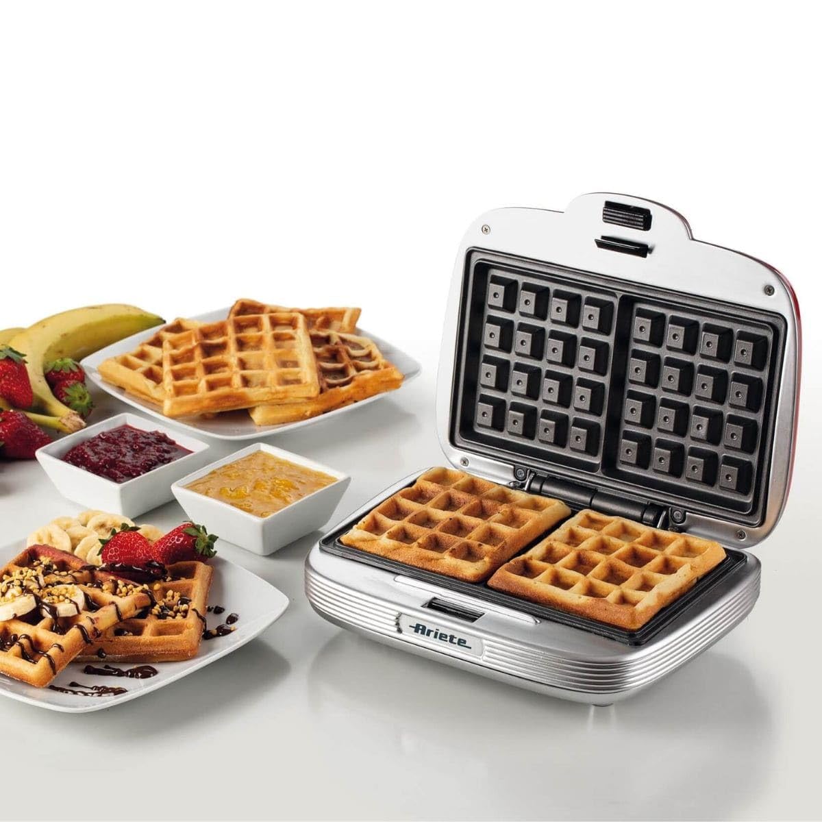 Máquina de Waffle Retrô Vermelha 700W