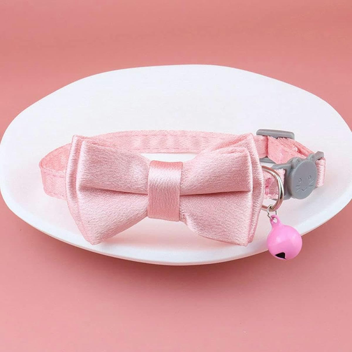 Collier lumineux pour chiens et chats avec clochettes phosphorescentes