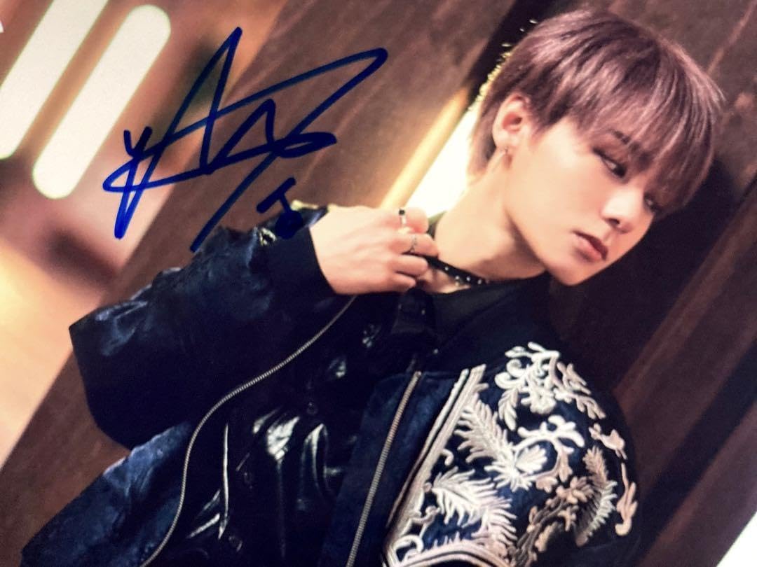 Amazon.co.jp: ファンウン直筆サイン入り超大型写真 …ONEUS…HWANWOONG