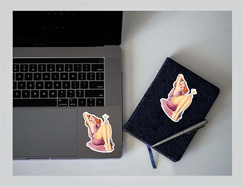 Miniatura 7 de -Hermosa mujer 1950 Sara Pelirroja Bebiendo Champagne Vinilo Calcomanía Taza Taza Portátil Casco Parachoques Pegatina