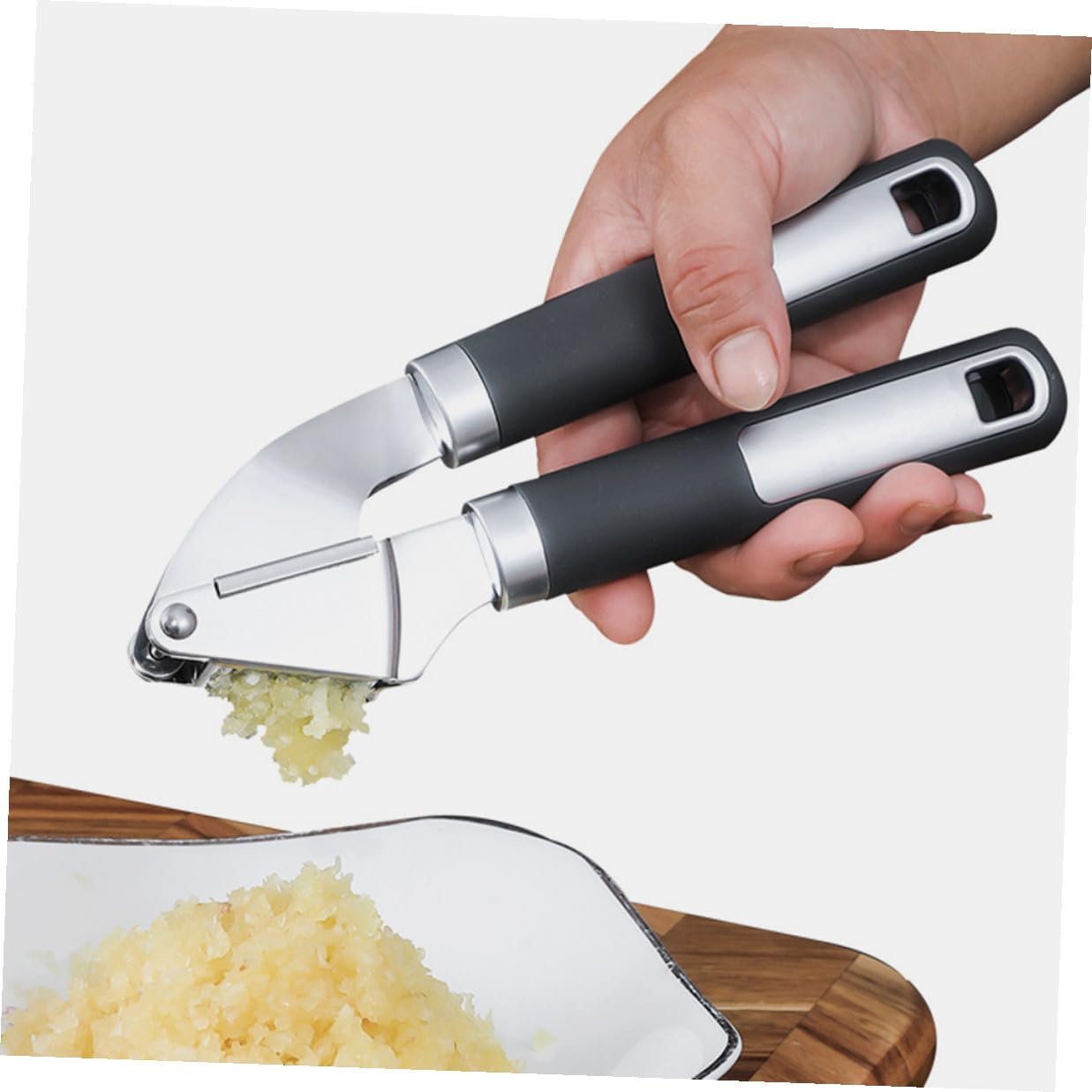 Stainless Steel Garlic Press and Crusher Manual Kitchen Garlic Mincer Tool with Ergonomic Handle for Home Cooking and Food Preparation, 1pcs