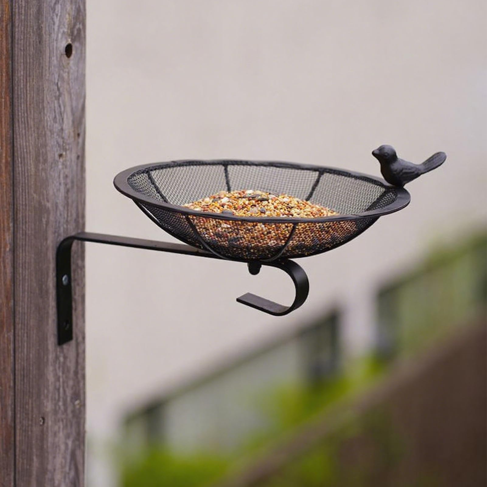 Für Wildvögel, Futterstation für den Außenbereich, wetterfeste Metallnetzlösung mit Wandmontage, für Garten, Balkon, Hof, Terrasse und