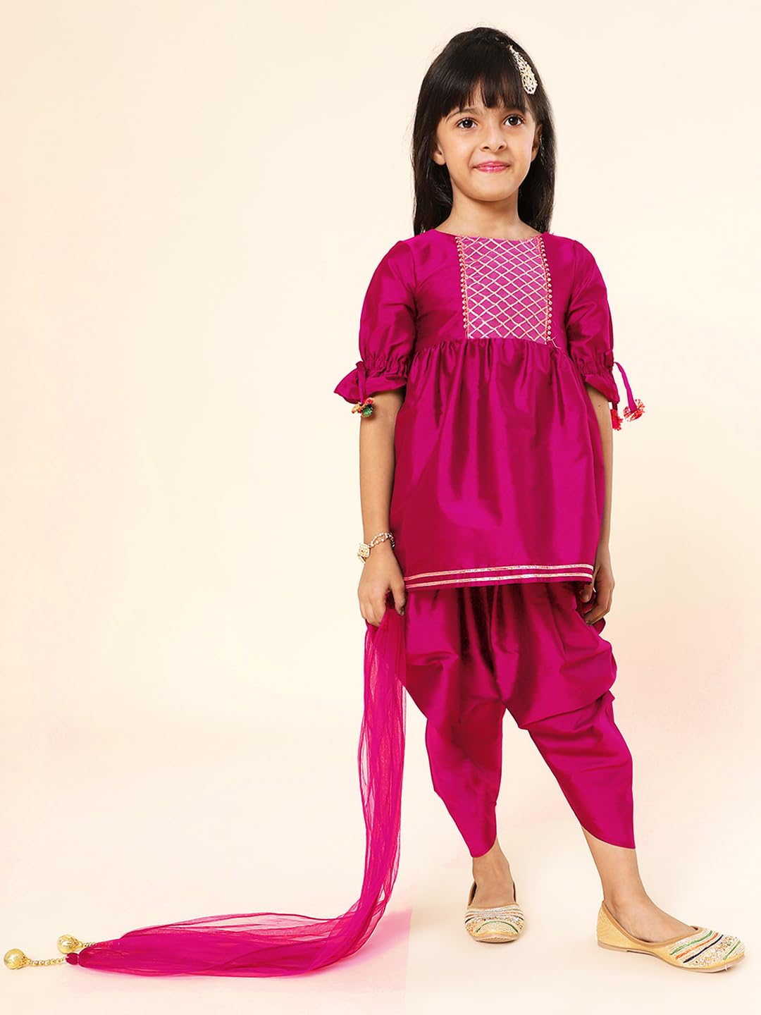 A.T.U.N. (ALL THINGS UBER NICE) Dziewczęce kurti ze spodniami Dhoti i Dupatta