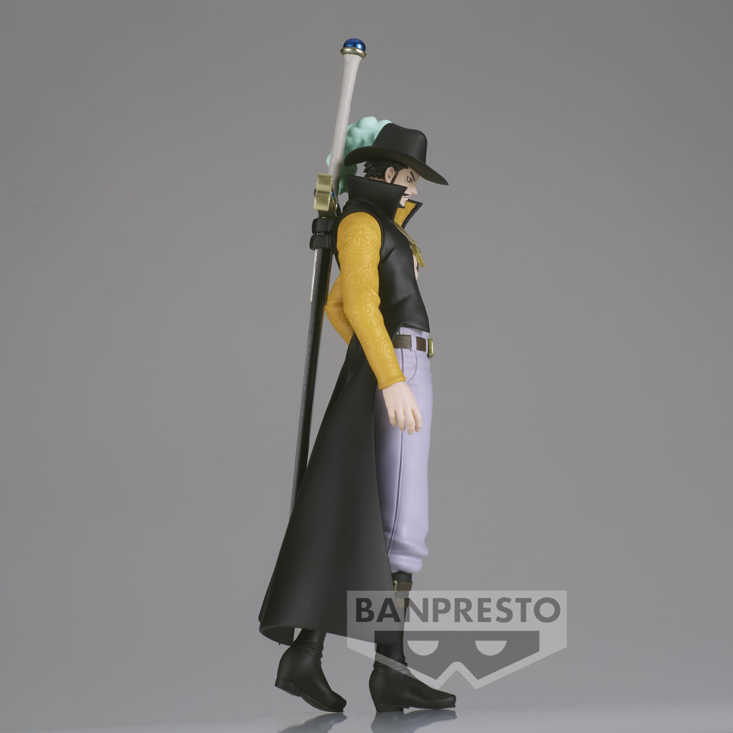 1:6 Scale ONE PIECE OP X T.P.A Studio Dracule Mihawk Hawkeye