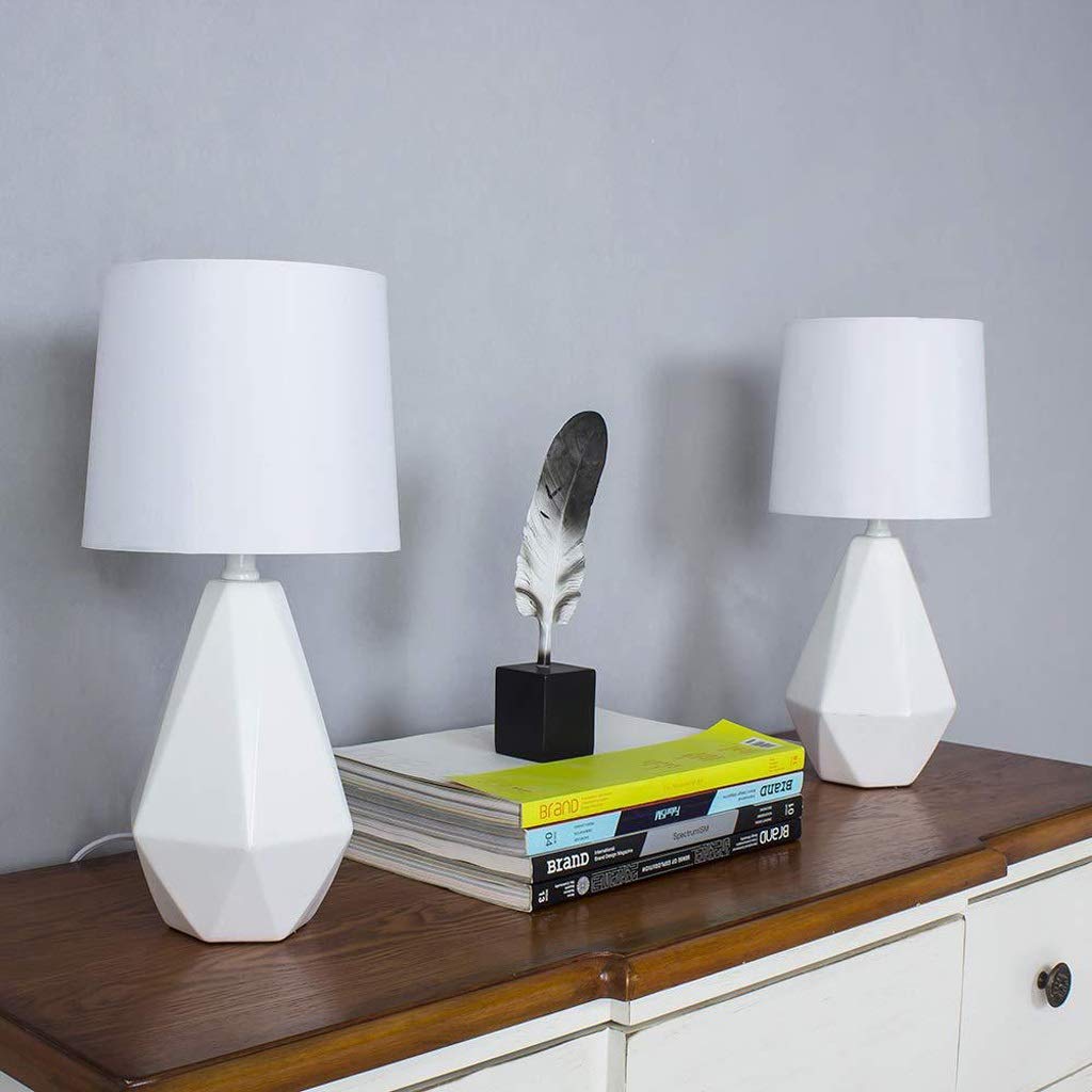 Lampy stołowe do sypialni Nowoczesne ceramiczne małe białe nieregularne geometryczne salon sypialnia lampka nocna lampa biurkowa z białym abażurem z tkaniny gabinet dekoracja