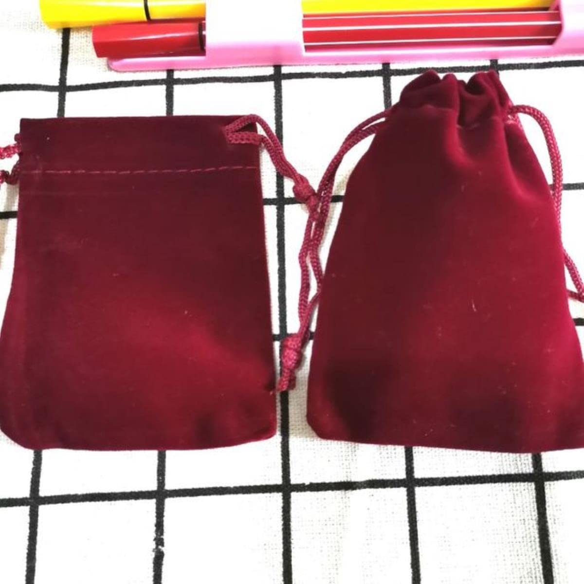 100 Pcs/Lot Velours Cordon Sacs Bijoux Paquet Sacs Velours Cadeau Sacs Noël Mariage Emballage Cadeau SacsPetites Pochettes-Vin Rouge,7x9cm