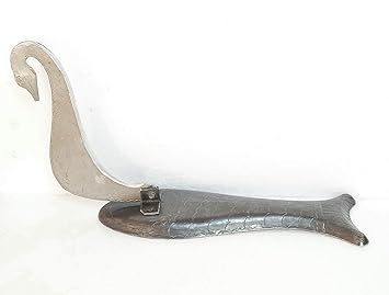 Fish Model Iron Base Traditional Vegetable Cutter - Black