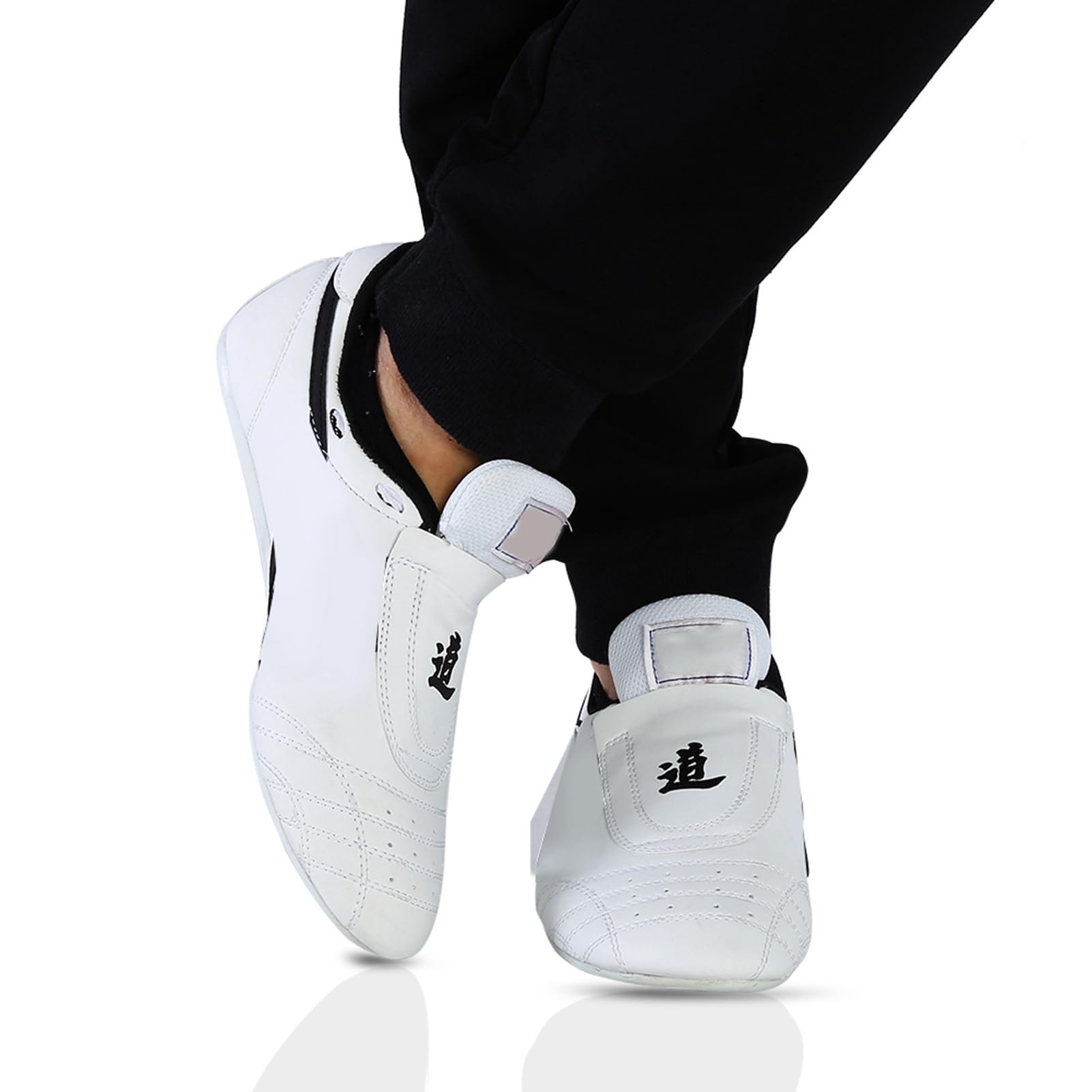Taekwondo-Schuhe, Box-, Kung-Fu- und Tai-Chi-Schuhe, innovativ, leicht, atmungsaktiv, rutschfeste Gummisohle, Kampfsport-Trainingsschuhe für Männer, Frauen und Kinder,