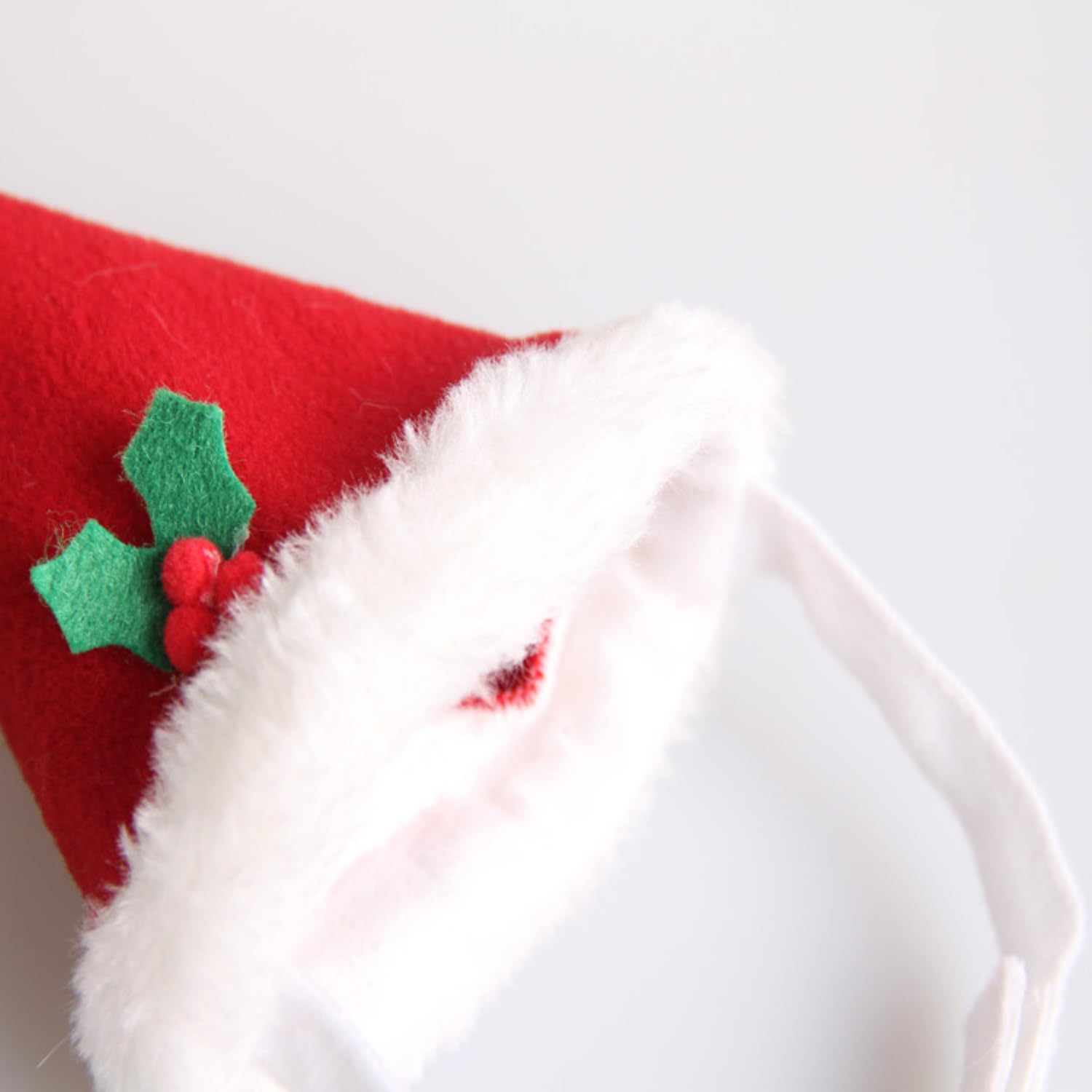 Nereds Red Warm Christmas Pet Santa Hat Plush Dog Christmas Outfit Christmas Pet Costumes Cat Dog Dress Up for Festival New Year - Image 2