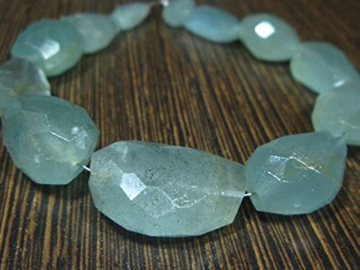 Aigue-marine mousse naturelle facettée qualité AA, grandes perles haut de gamme