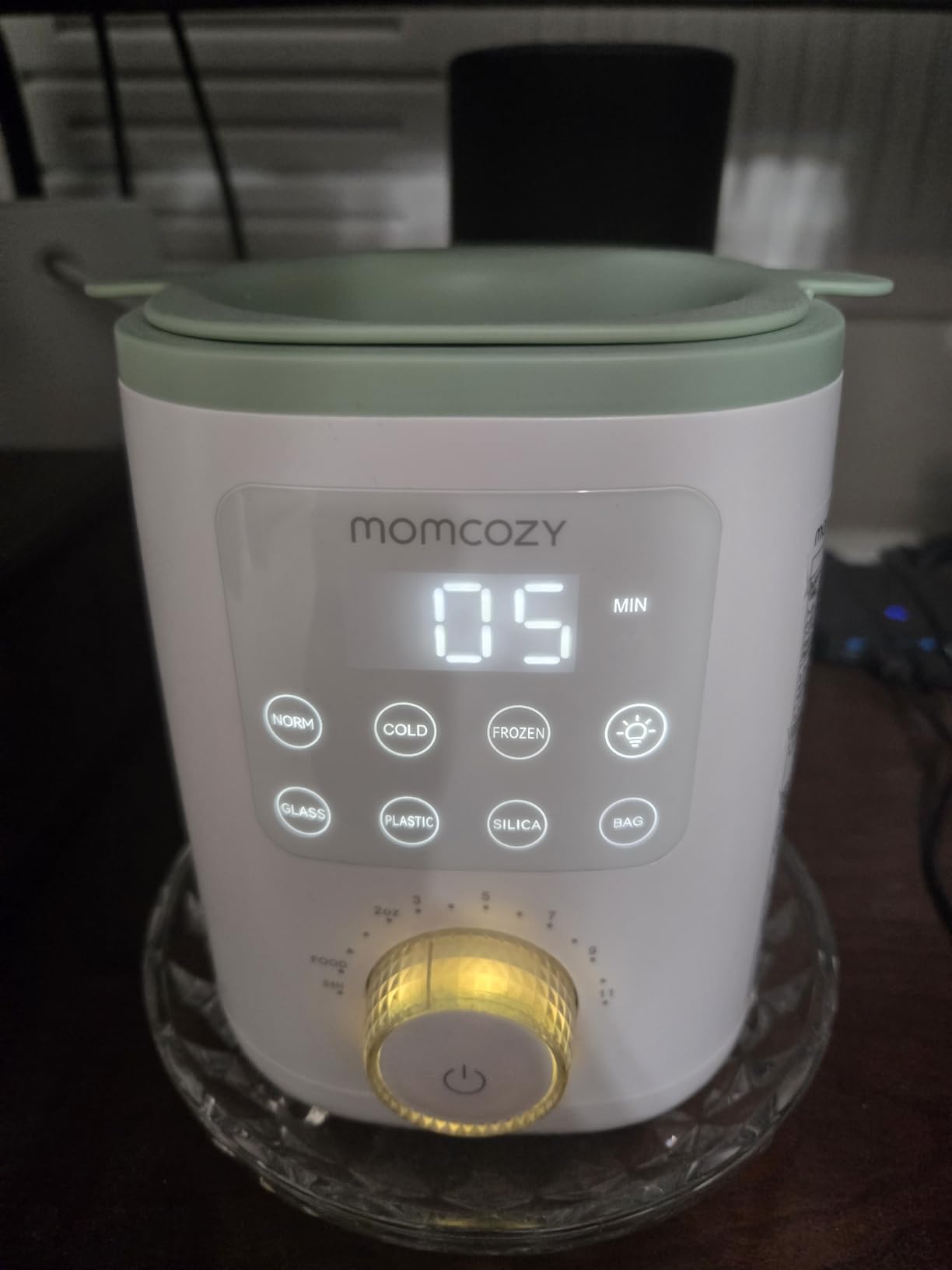 Momcozy