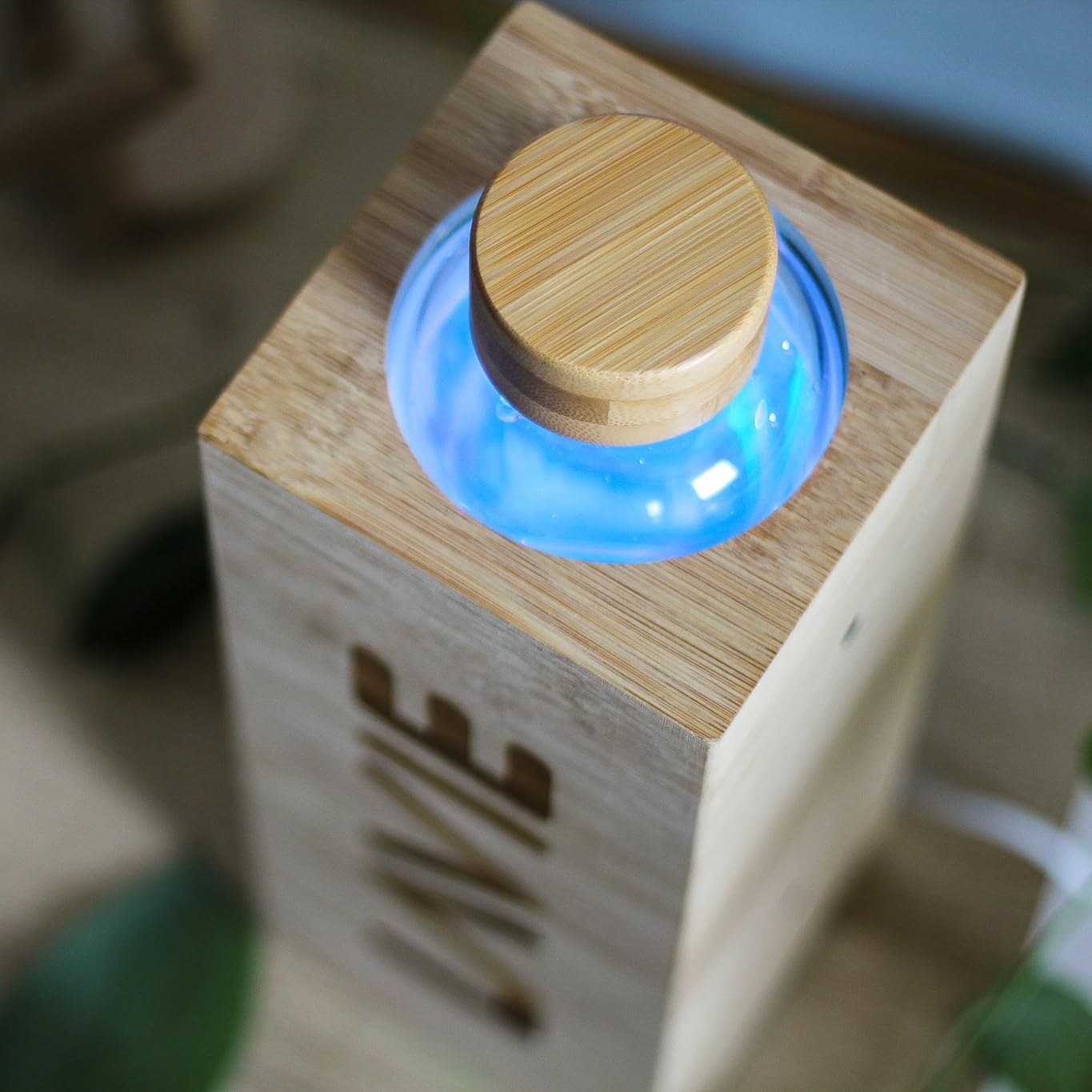 LaVie Premium - Purificateur d'eau Bambou Innovant à lumière UVA, sans Consommable. Transformez Votre Eau du Robinet en Eau Douce et Délicieuse en 15 MN - Pack 4 L