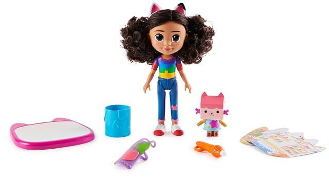 Foto 7 de 8 de Gabby's Dollhouse, Muñeca Gabby Manualidades y Accesorios con Pizarra y Pincel Que Funcionan con Agua