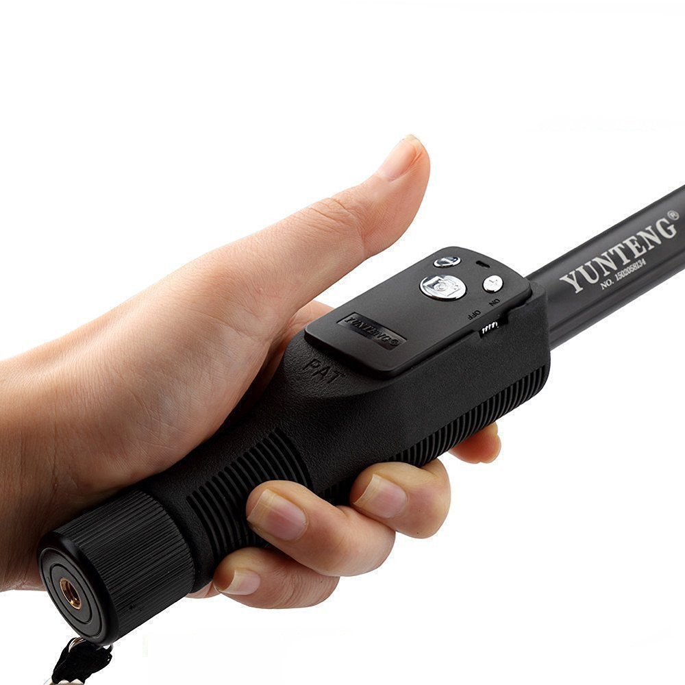 Close-up of Yunteng YT-1288 handle with Bluetooth remote