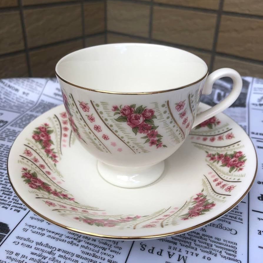 Amazon.co.jp: MOMOYAMA(桃山陶器)ティーカップ&ソーサー